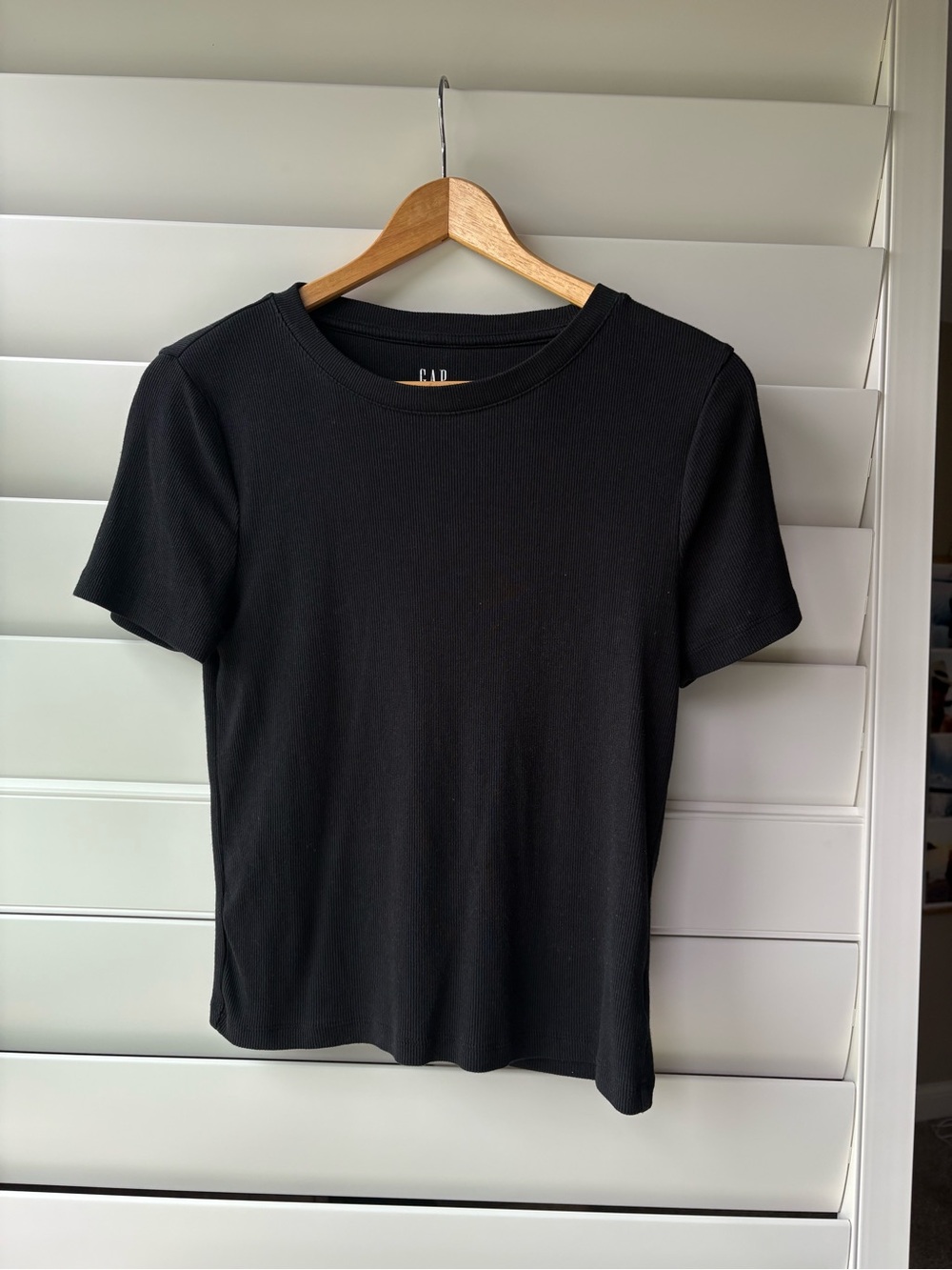 Gap Modern Rib T-Shirt Ribbed Short Sleeve Tee in Black Size Medium